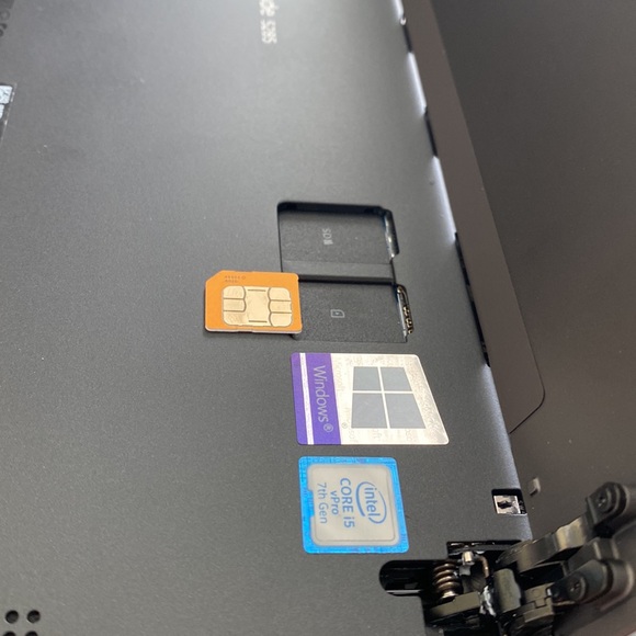 Dell latitude,12.3 screen size,Windows 11,Touchscreen,256GB,Wifi-cellular - Picture 8 of 9